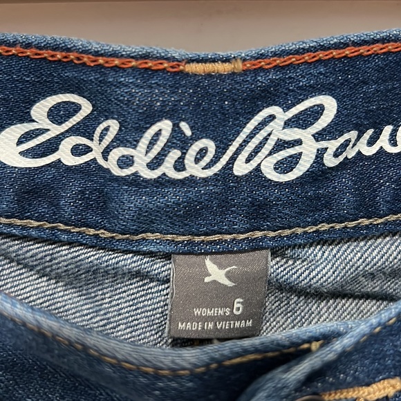 Eddie Bauer Boyfriend Rolled Shorts size 6 - Picture 7 of 9